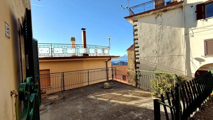 Image No.43-Jumelé de 2 chambres à vendre à Bagni di Lucca