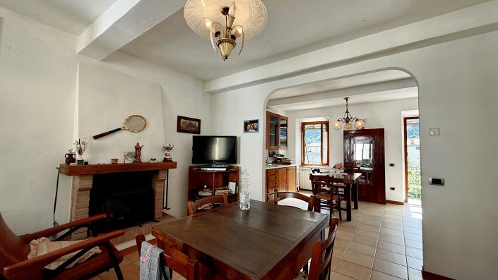 Image No.2-2 Bed Townhouse for sale