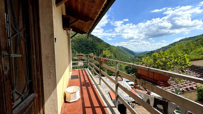 Image No.34-2 Bed Semi-Detached for sale