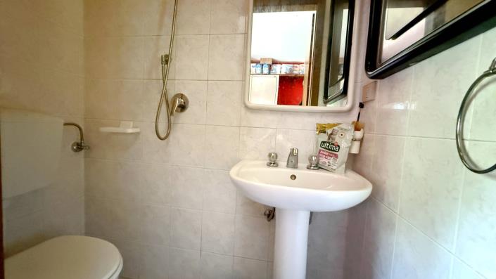 Image No.41-2 Bed Semi-Detached for sale