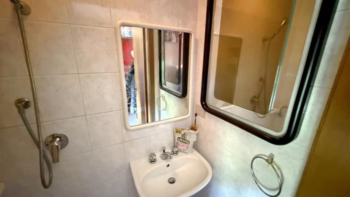 Image No.42-2 Bed Semi-Detached for sale