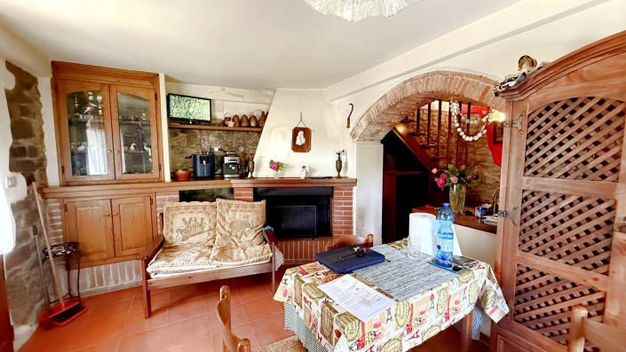 Image No.45-2 Bed Semi-Detached for sale