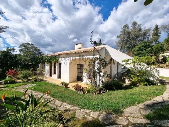 Image No.1-4 Bed House for sale