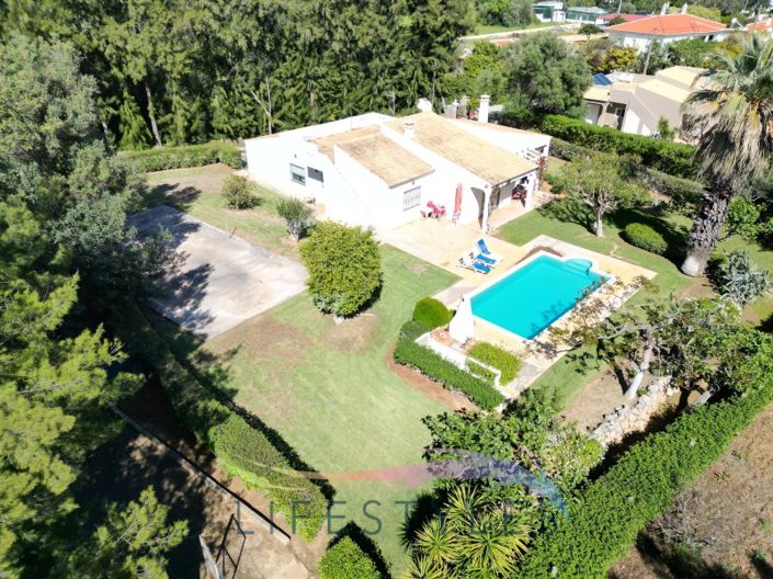 Image No.1-Villa de 3 chambres à vendre à Loule