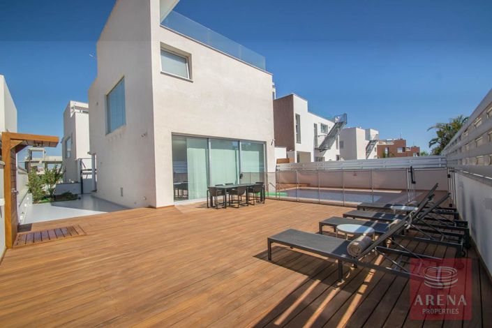 Image No.1-3 Bed Villa for sale