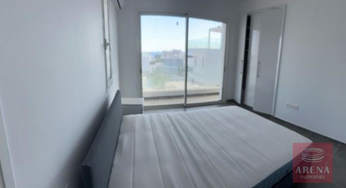 Image No.10-Villa de 4 chambres à vendre à Famagusta