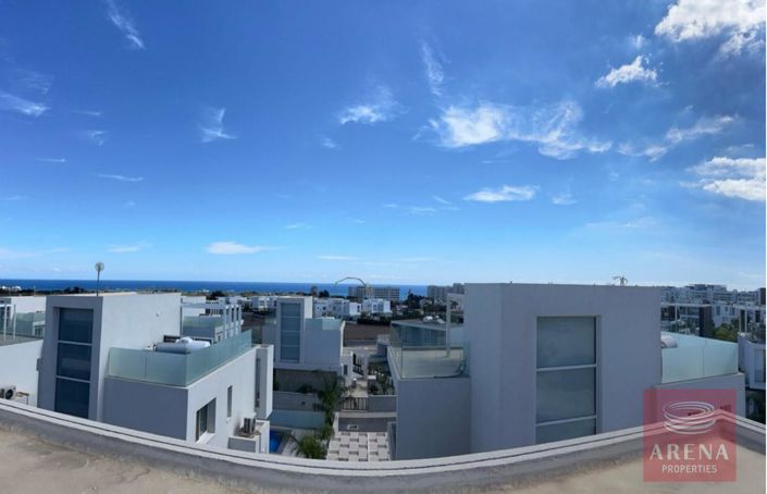 Image No.2-Villa de 4 chambres à vendre à Famagusta