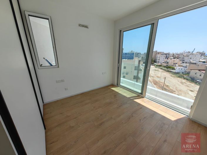 Image No.8-3 Bed Apartment for sale