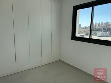 10-1-bed-apt-in-new-marina-area-8738