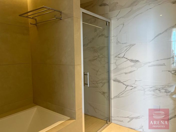 Image No.19-2 Bed Apartment for sale