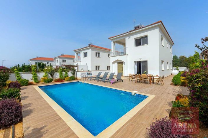 Image No.1-Villa de 3 chambres à vendre à Famagusta