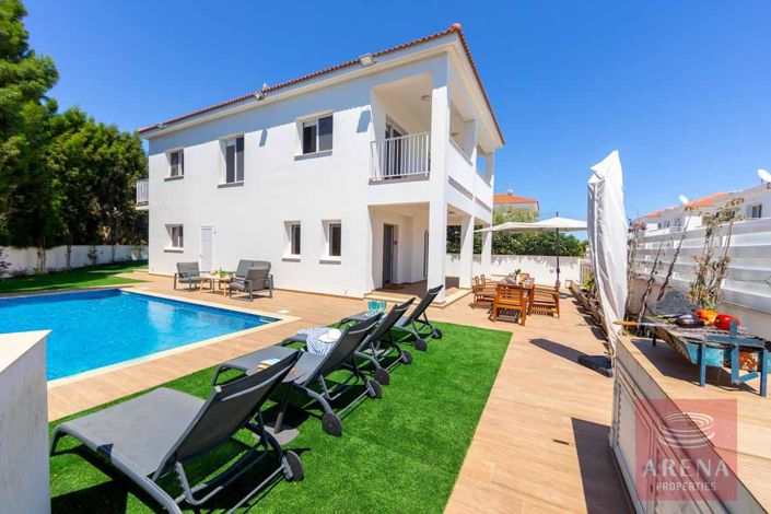 Image No.1-4 Bed Villa for sale