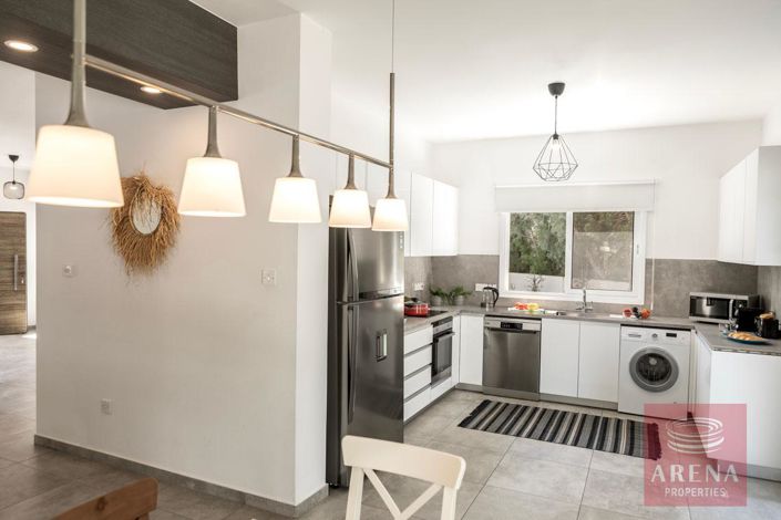 Image No.20-Villa de 4 chambres à vendre à Famagusta