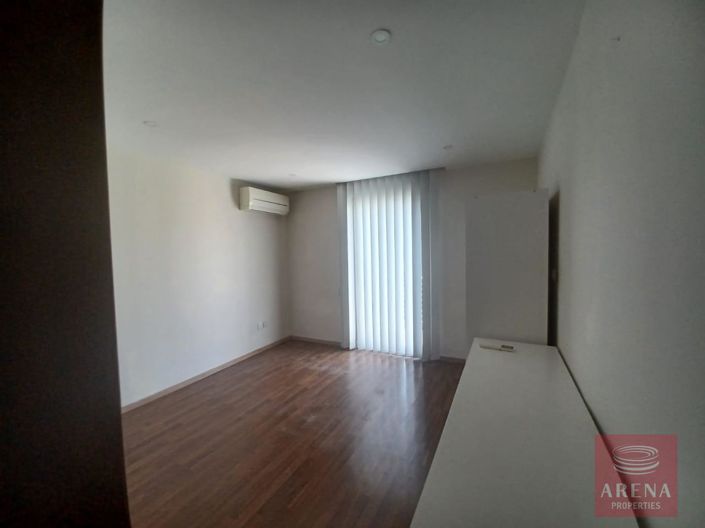 Image No.15-4 Bed Villa for sale