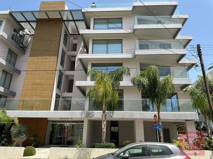 Image No.1-3 Bed Apartment for sale