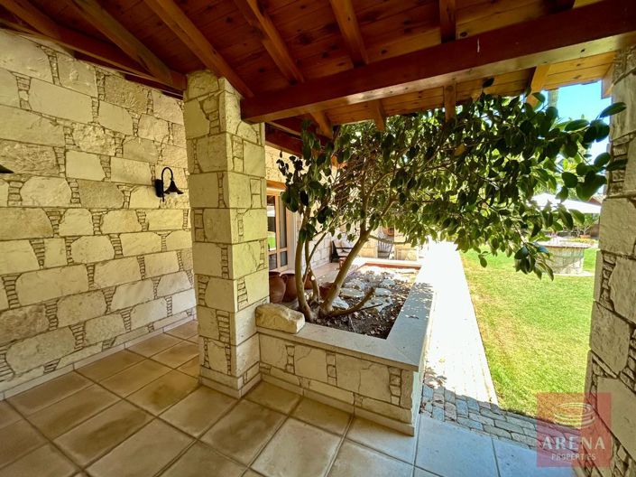 Image No.9-Bungalow de 4 chambres à vendre à Larnaca