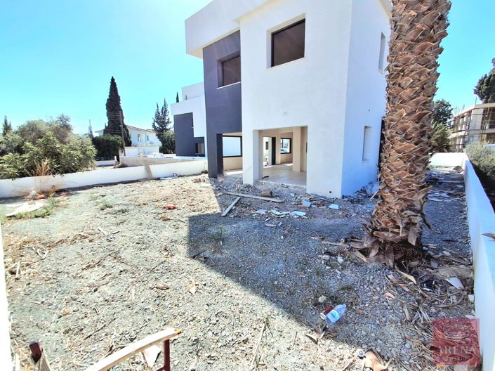 Image No.1-Villa de 5 chambres à vendre à Larnaca