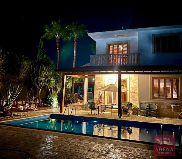 Image No.10-4 Bed Villa for sale