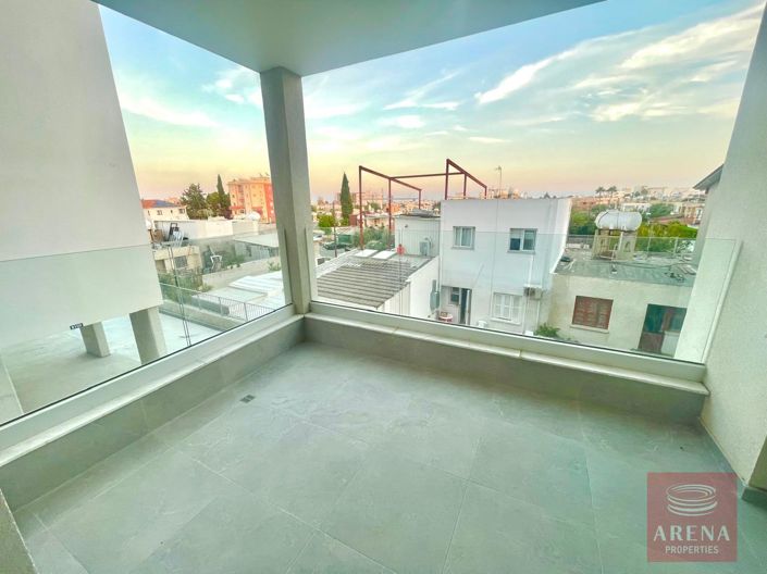 Image No.1-2 Bed Apartment for sale