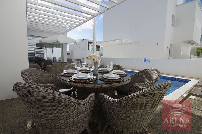 Image No.8-Villa de 3 chambres à vendre à Famagusta