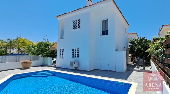 Image No.1-Villa de 2 chambres à vendre à Famagusta