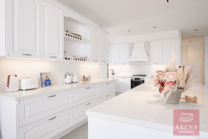 Image No.12-Villa de 4 chambres à vendre à Famagusta