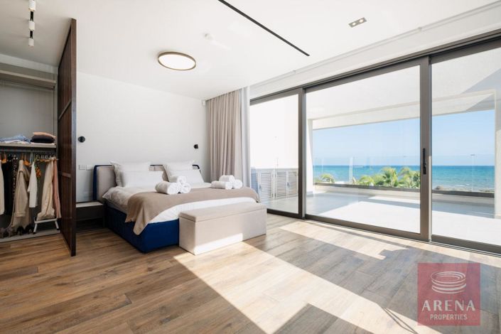 Image No.16-Villa de 4 chambres à vendre à Famagusta