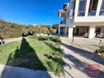 4-7-bed-villa-kalavassos-9083