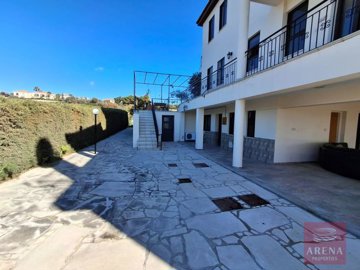 8-7-bed-villa-kalavassos-9083