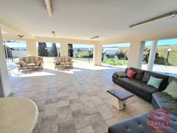 9-7-bed-villa-kalavassos-9083