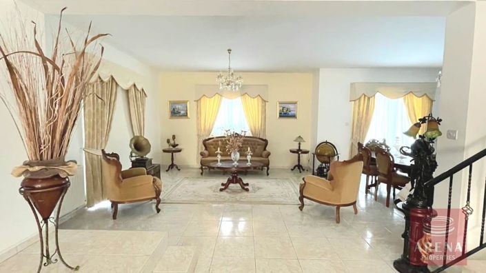 Image No.12-5 Bed Villa for sale