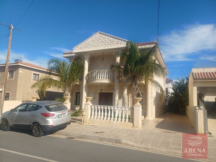 Image No.1-3 Bed Villa for sale