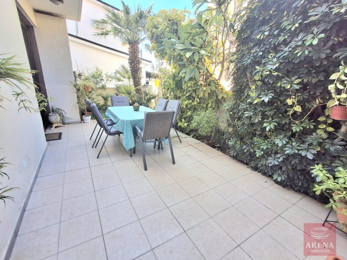 Image No.6-5 Bed Villa for sale