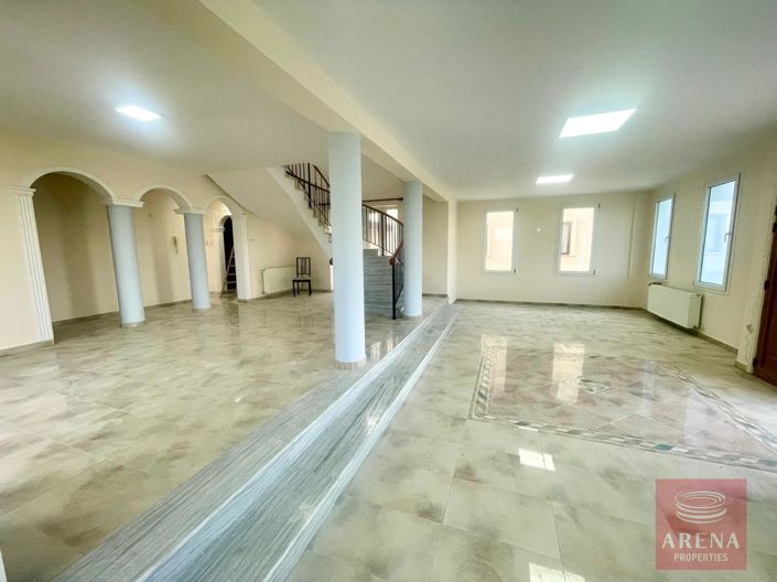 Image No.5-5 Bed Villa for sale