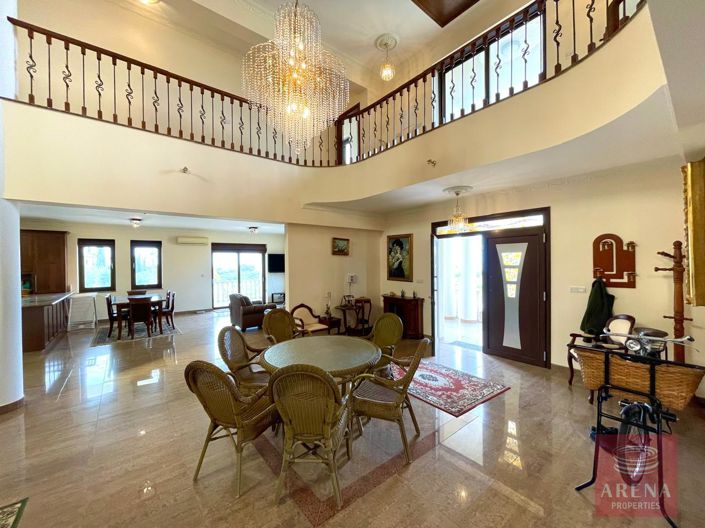 Image No.12-Villa de 5 chambres à vendre à Famagusta