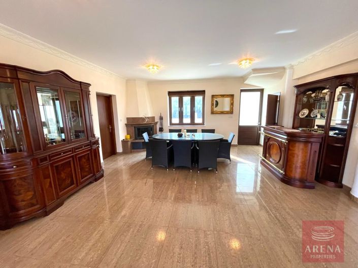 Image No.20-Villa de 5 chambres à vendre à Famagusta