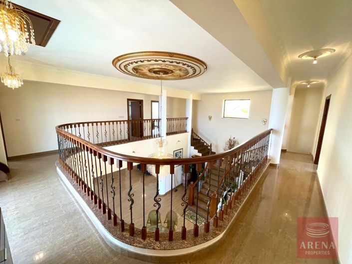 Image No.22-Villa de 5 chambres à vendre à Famagusta