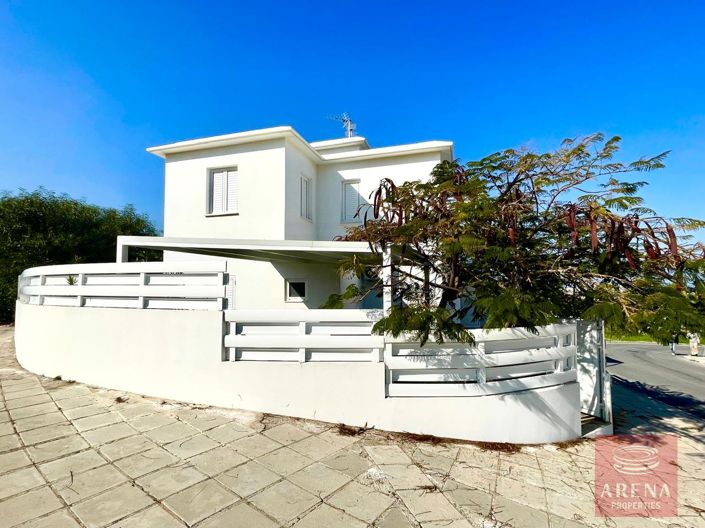 Image No.23-2 Bed Apartment for sale