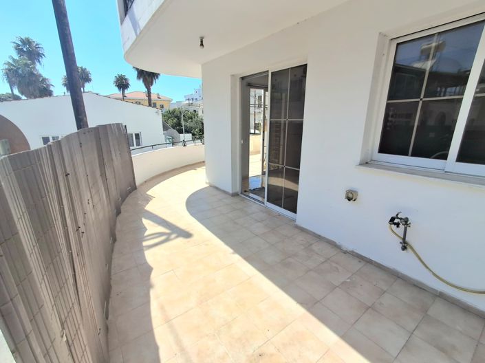 Image No.1-4 Bed Apartment for sale