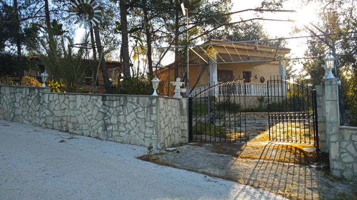 Image No.1-Bungalow de 2 chambres à vendre à Larnaca