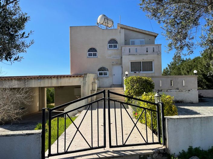 Image No.1-Villa de 3 chambres à vendre à Famagusta