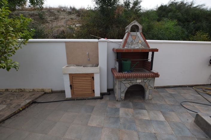 Image No.2-Villa de 5 chambres à vendre à Larnaca