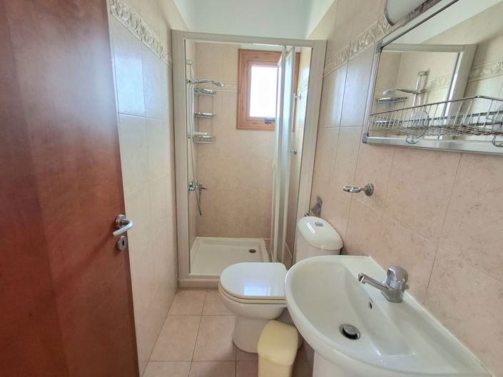 Image No.20-Villa de 5 chambres à vendre à Larnaca