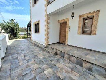 1-5-bed-villa-oroklini-9358-4