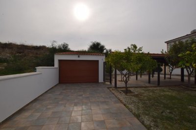 1-5-bed-villa-oroklini-9358-6