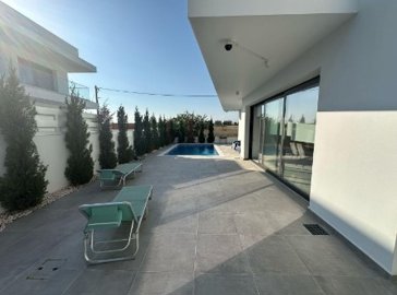 1-4-bed-villa-in-livadia-9452-3