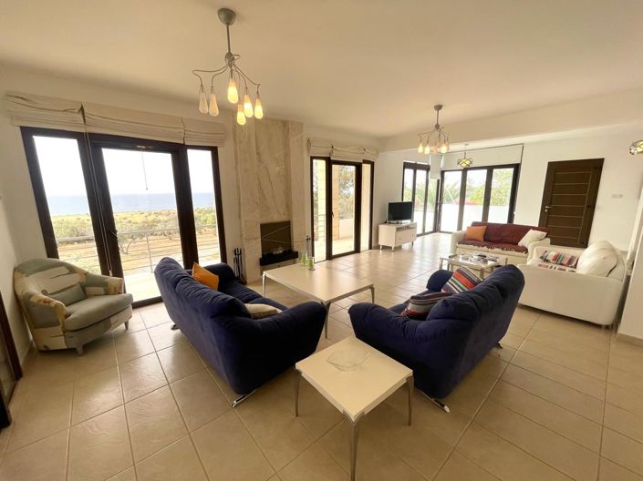 Image No.18-Villa de 4 chambres à vendre à Larnaca