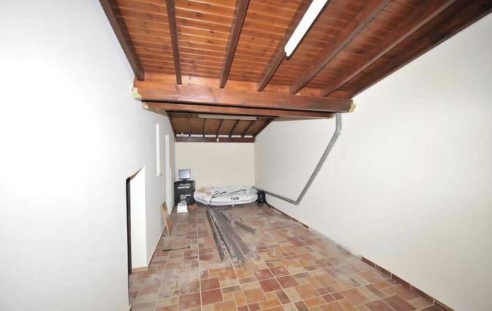 Image No.10-Villa de 4 chambres à vendre à Larnaca