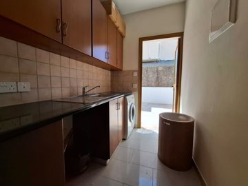 1-4-bed-villa-in-oroklini-9515-10