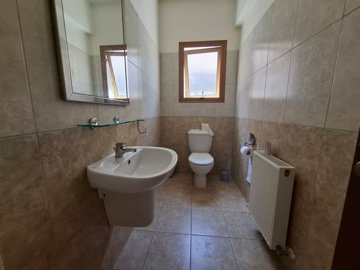 1-4-bed-villa-in-oroklini-9515-12